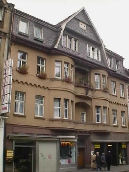 Wohn- und Geschäftshaus, Düsseldorfer Str. 7