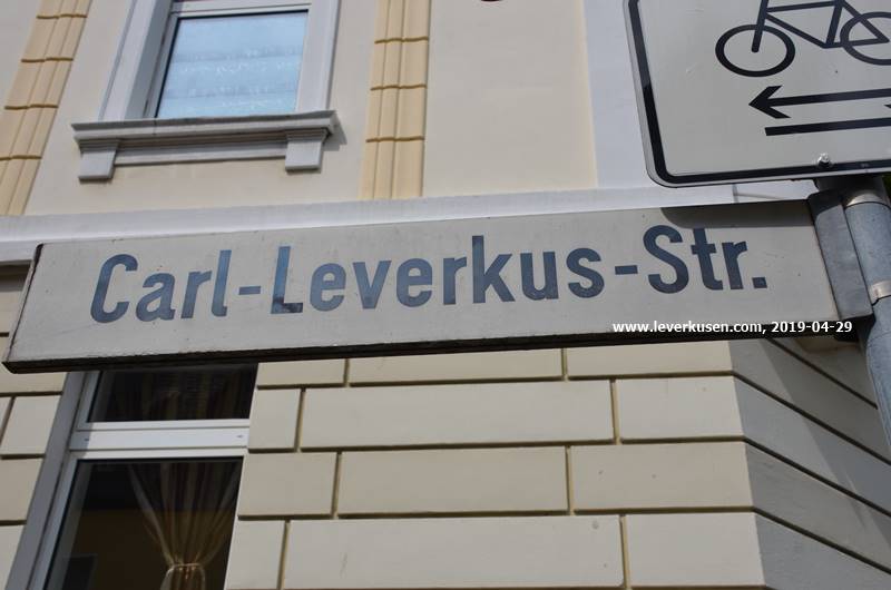 Foto der Carl-Leverkus-Straße: Straßenschild