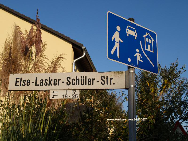 Foto der Else-Lasker-Schüler-Str.: Straßenschild Else-Lasker-Schüler-Str.