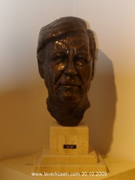 Helmut Schmidt, Büste