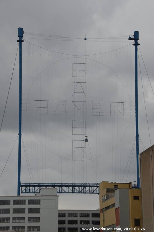 Bayer-Kreuz mit Gondeln