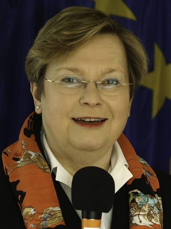 Charlotte Schölgens