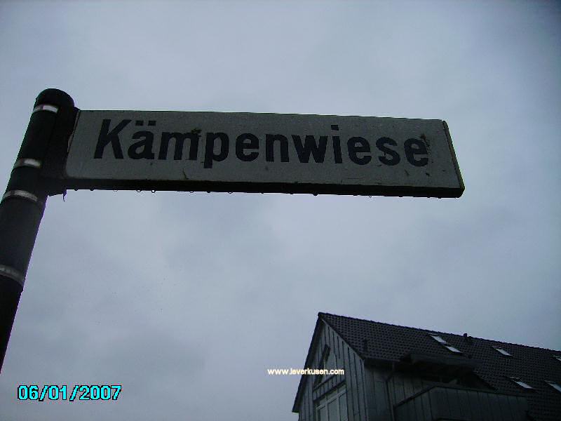 Foto der Kämpenwiese: Straßenschild Kämpenwiese