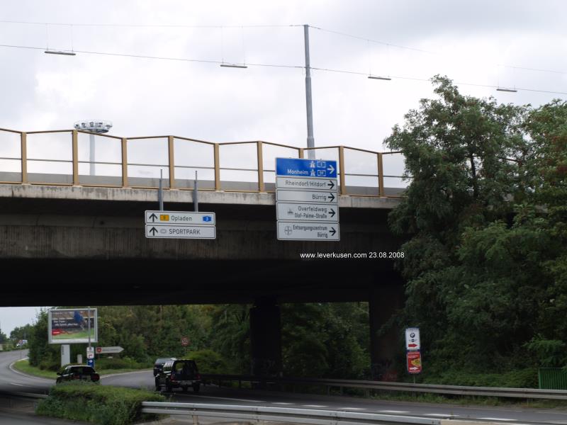 Foto der Olof-Palme-Str.: Wegweiser Olof-Palme-Str.