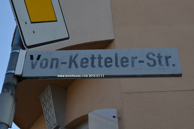 Von-Ketteler-Straße, Straßenschild