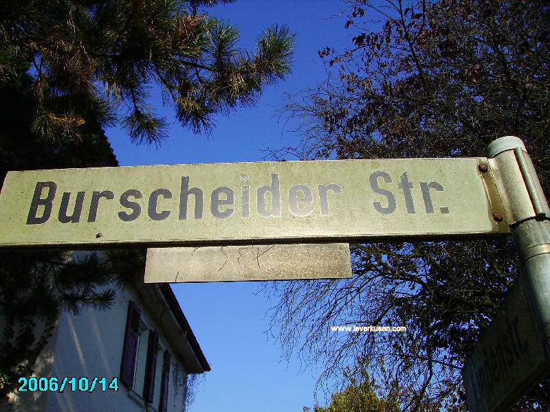 Foto der Burscheider Straße: Straßenschild Burscheider Straße
