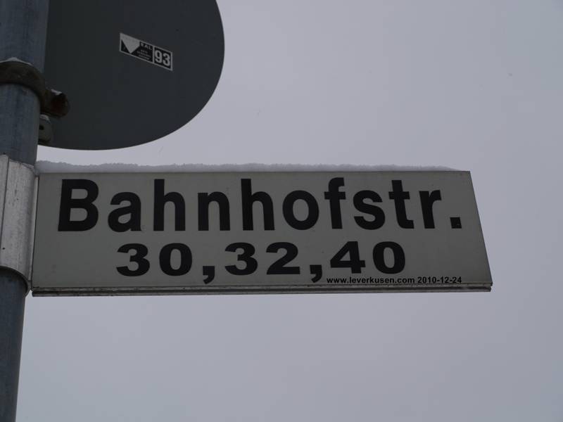Straßenschild Bahnhofstr.