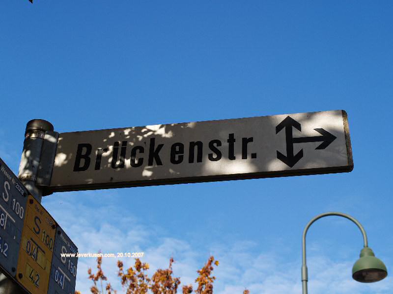 Foto der Brückenstr.: Straßenschild Brückenstr.