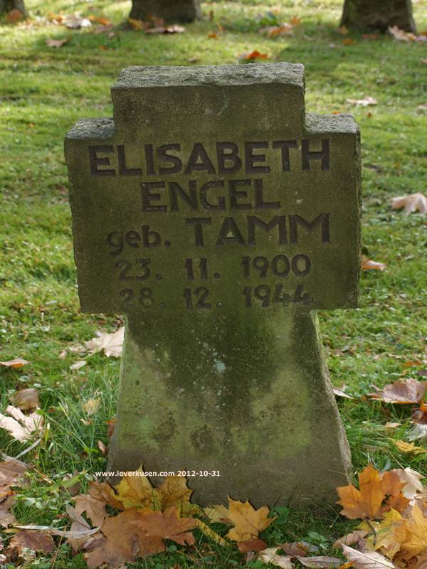 Ehrenfriedhof, Grabstein Elisabeth Engel