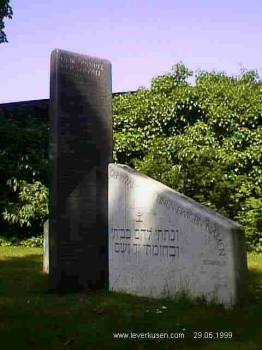 Jüdischer Friedhof (16 k)