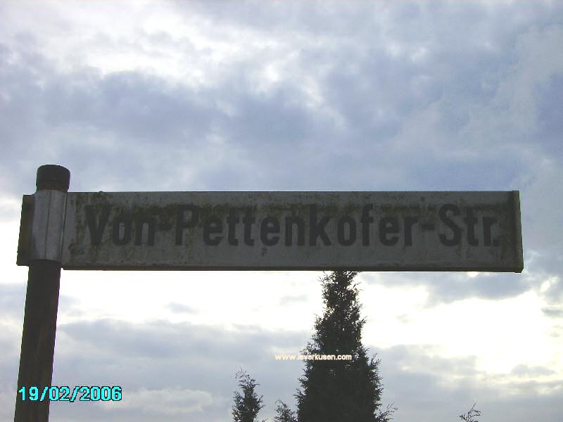 Foto der Von-Pettenkofer-Str.: Straßenschild Von-Pettenkofer-Str