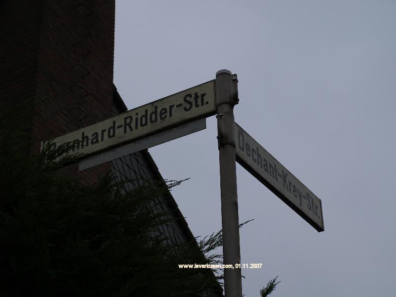 Straßenschild Bernhard-Ridder-Str.