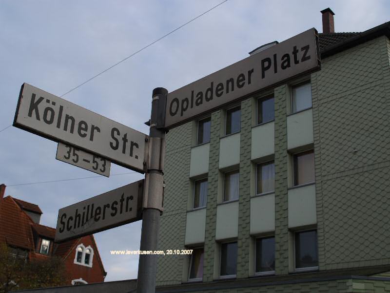 Schillerstr., Opladener Platz, Kölner Str., Straßenschild