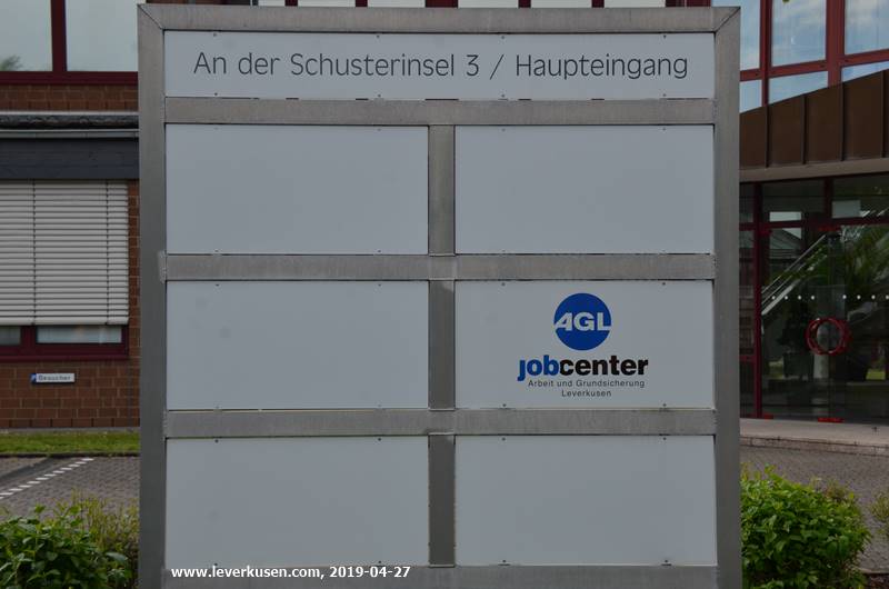 An der Schusterinsel 3, Schild