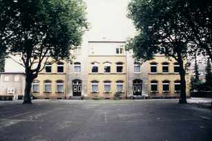 Schulgebäude Düsseldorfer Str. (Damals Außenstelle Hauptschule Im Hederichsfeld)