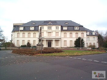 Foto der Landrat-Trimborn-Platz: Stadtarchiv