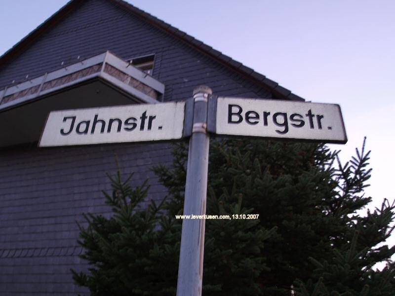 Foto der Jahnstr.: Straßenschild Jahnstr.