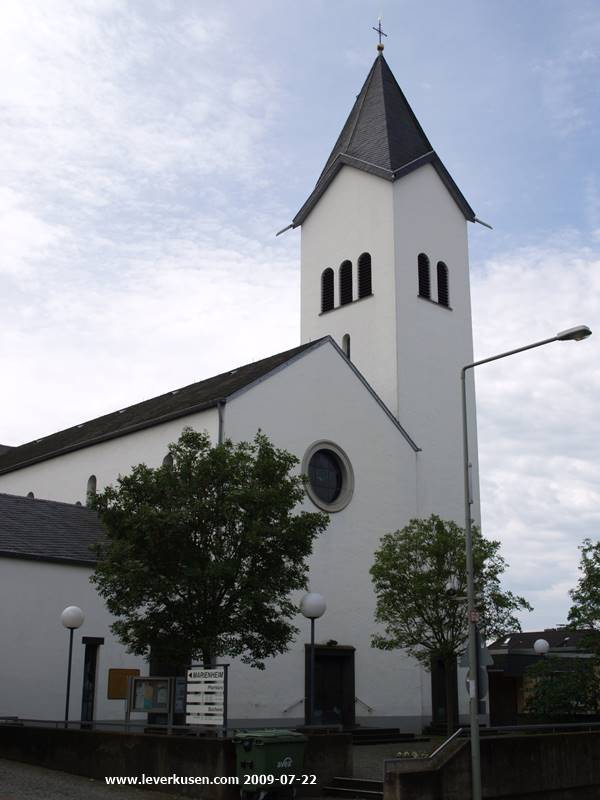 Foto der Quettinger Straße: St. Maria Rosenkranzkönigin