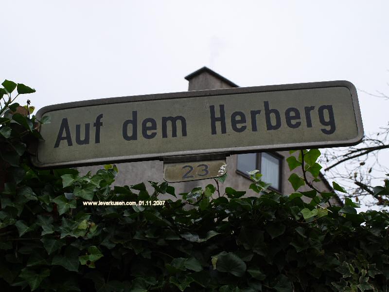 Foto der Auf dem Herberg: Straßenschild Auf dem Herberg