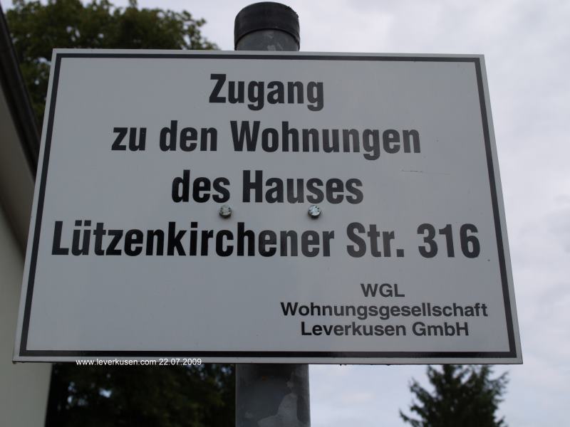 Verwaltungsgebäude Lützenkirchen (Schild)