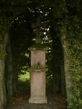 Foto der In der Wasserkuhl: Denkmal: Am Roten Kreuz bei Steinbüchel