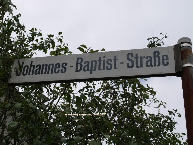 Foto der Johannes-Baptist-Str.: Straßenschild Johannes-Baptist-Str.