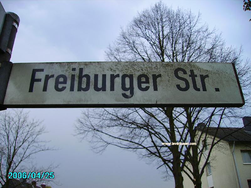 Foto der Freiburger Str.: Straßenschild Freiburger Straße