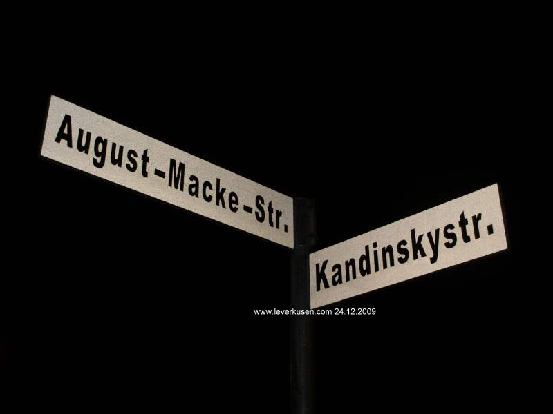 Straßenschild August-Macke-Str.