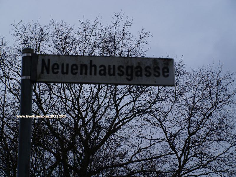 Straßenschild Neuenhausgasse