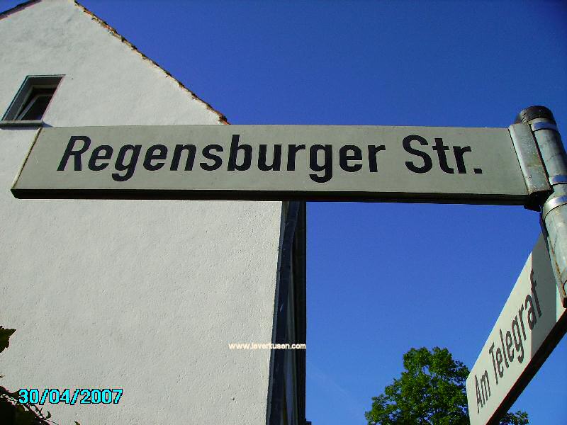 Foto der Regensburger Str.: Straßenschild Regensburger Straße