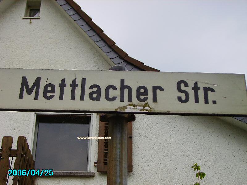 Foto der Mettlacher Str.: Straßenschild Mettlacher Straße