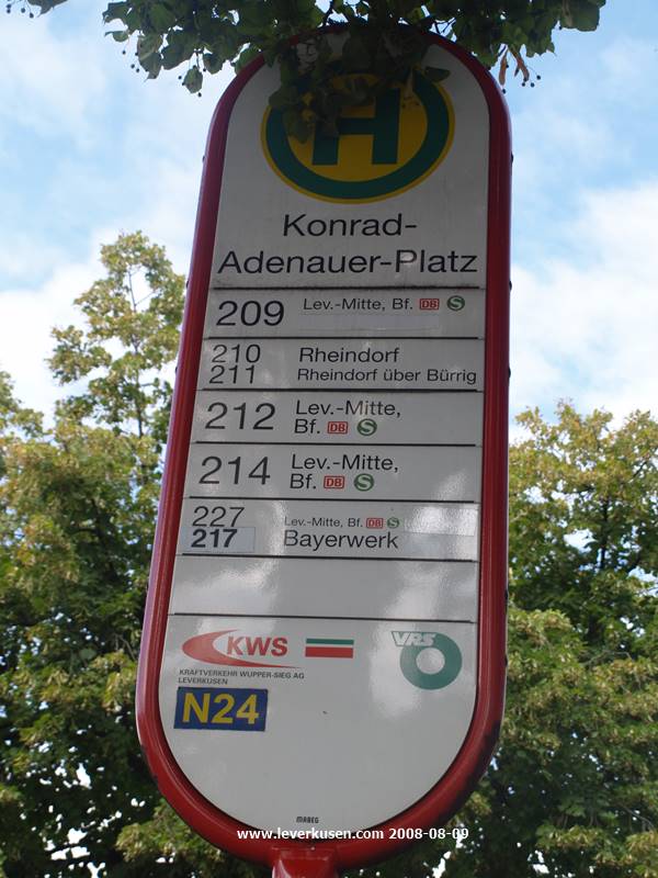 Foto der Konrad-Adenauer-Platz: Bushaltestelle Konrad-Adenauer-Platz