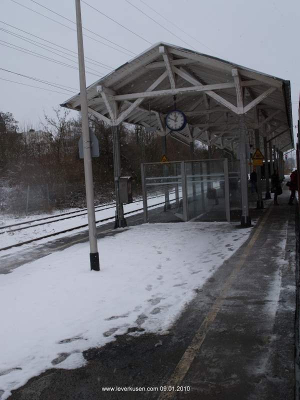 Bahnhof Schlebusch im Schnee