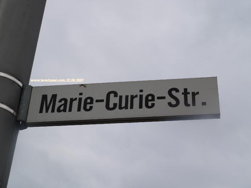 Foto der Marie-Curie-Straße: Straßenschild Marie-Curie-Str.