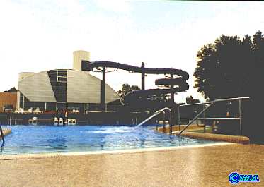 Schwimmbad CaLevornia (14 k)