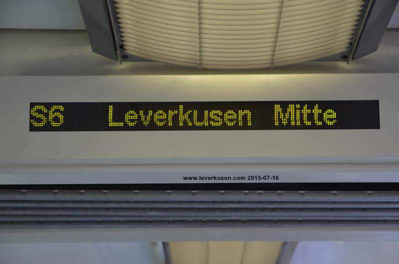 Bahnhof Mitte, S-Bahn-Anzeige