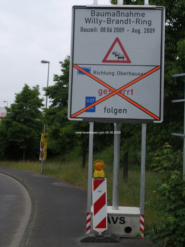 Willy-Brandt-Ring, Bauschild