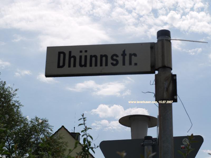 Foto der Dhünnstraße: Straßenschild Dhünnstr. Foto der Dhünnstraße: Straßenschild Dhünnstr.