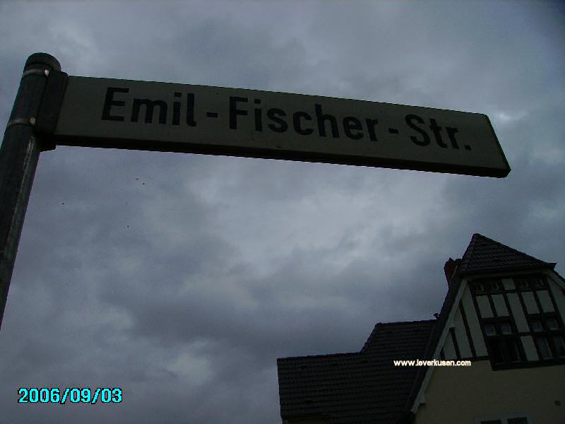 Straßenschild Emil-Fischer-Str.