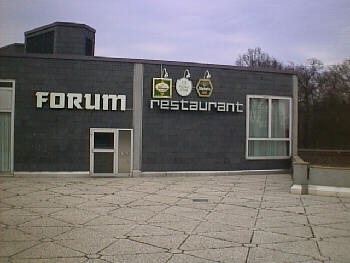 Forum Restaurant (17 k)