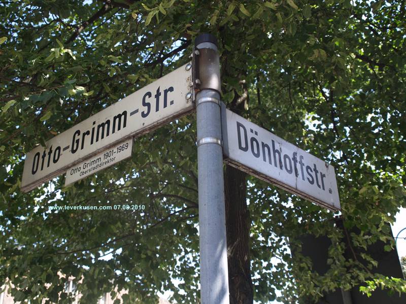 Straßenschild Otto-Grimm-Str./Dönhoffstr.