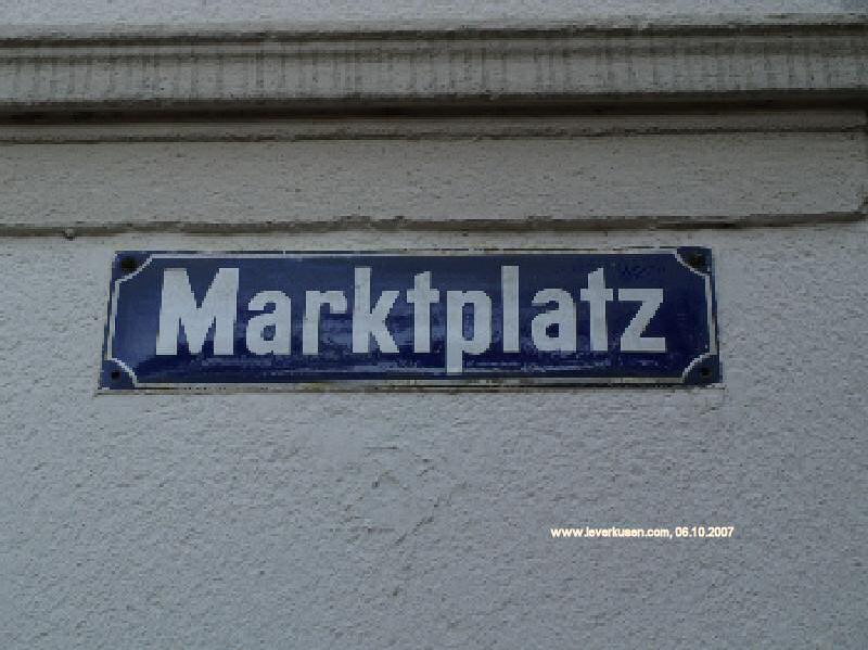 Foto der Marktplatz: Straßenschild Marktplatz
