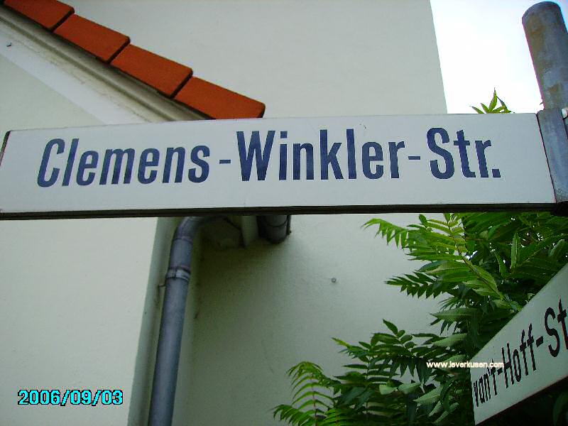 Foto der Clemens-Winkler-Str.: Straßenschild Clemens-Winkler-Str.