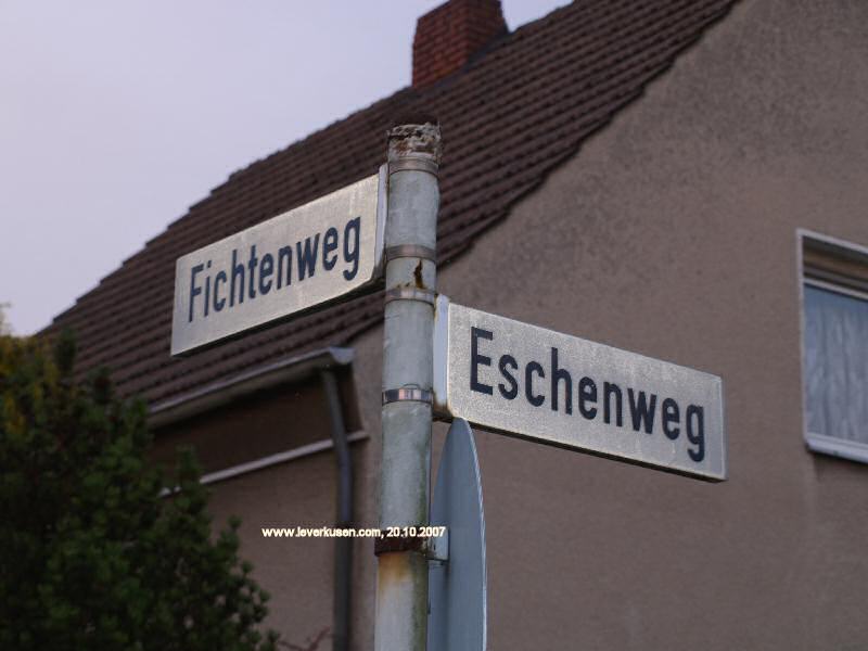 Foto der Fichtenweg: Straßenschild Fichtenweg