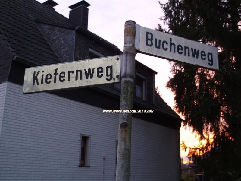 Foto der Kiefernweg: Straßenschild Kiefernweg