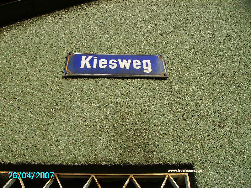 Foto der Kiesweg: Straßenschild Kiesweg