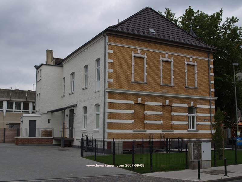 Küppersteger Str. 30, Rückseite