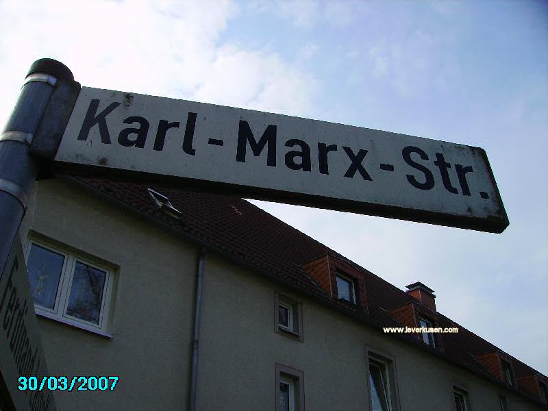 Foto der Karl-Marx-Str.: Straßenschild Karl-Marx-Straße