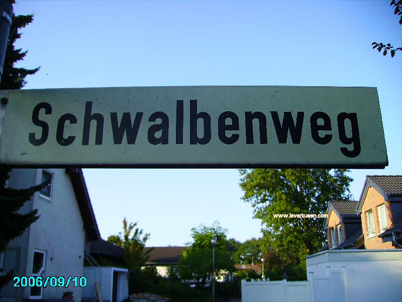 Foto der Schwalbenweg: Straßenschild Schwalbenweg
