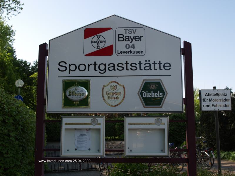 Sportgaststätte Kurt-Rieß-Anlage (Schild)